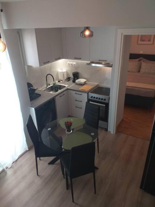 Kallimarmaro Penthouse Apartment *